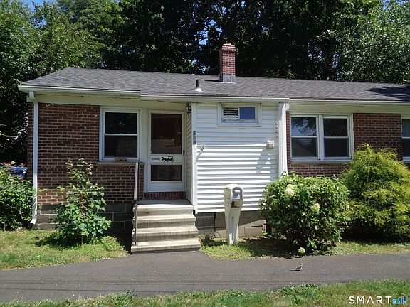 3rd image of 318 Stonybrook Road