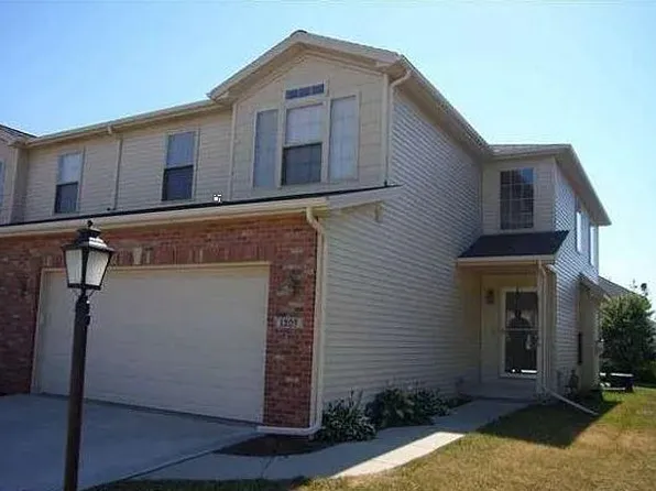 1207 Blue Bill Way, Normal, IL 61761