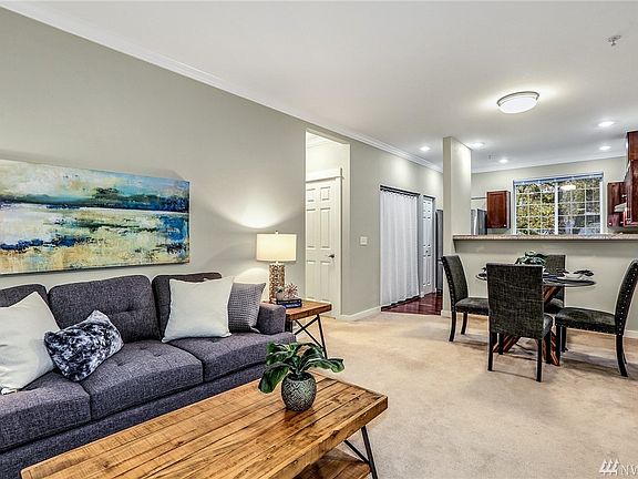 5th image of 25025 SE Klahanie Blvd APT C204
