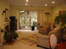 2721 Oak Rd, Walnut Creek, CA