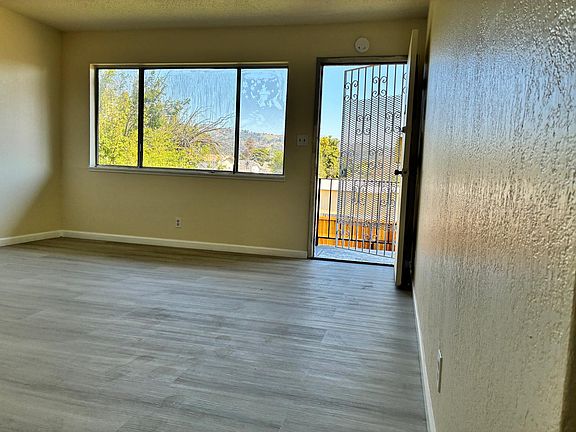 4th image of 1639 82nd Ave APT 4