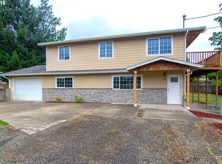 725 NE Craig St, Myrtle Creek, OR 97457
