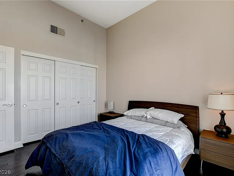 150 Las Vegas Blvd #1205 — Photo 25