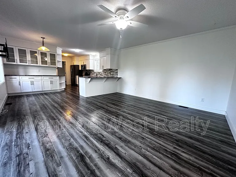5235 Chase Rd — Photo 7