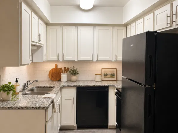 500 Spicewood Drive TRIAD - E, 500 Spicewood Dr, Greensboro, NC 27405