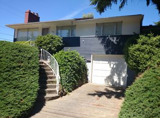 3618 SW Kenyon St, Seattle, WA 98126