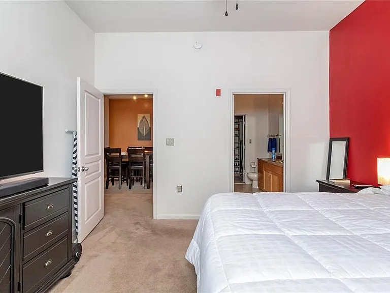 1400 Granby St #109 — Photo 9