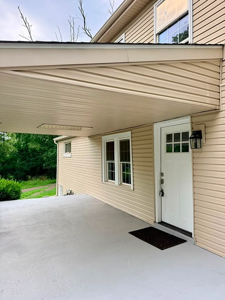 4 bed, 1971 sqft, $3,100 — Photo 4