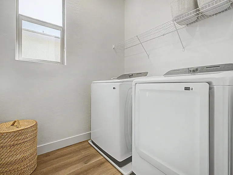 1575 Crested Eagle St — Photo 32