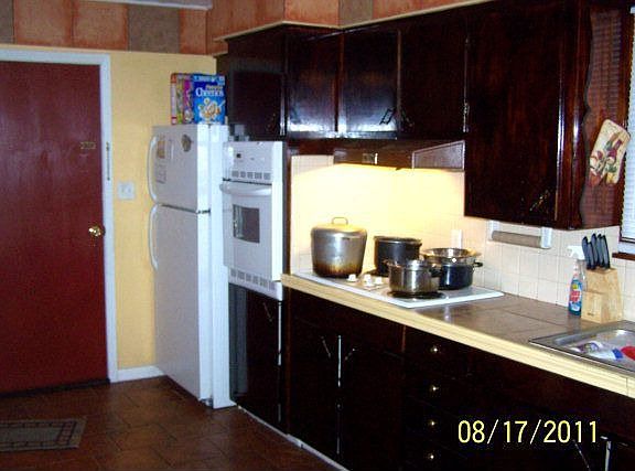4th image of 512 Arenz St