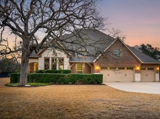 651 Shelf Rock, Driftwood, TX 78619
