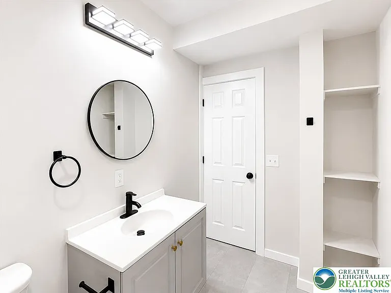 211 South St #8 — Photo 7
