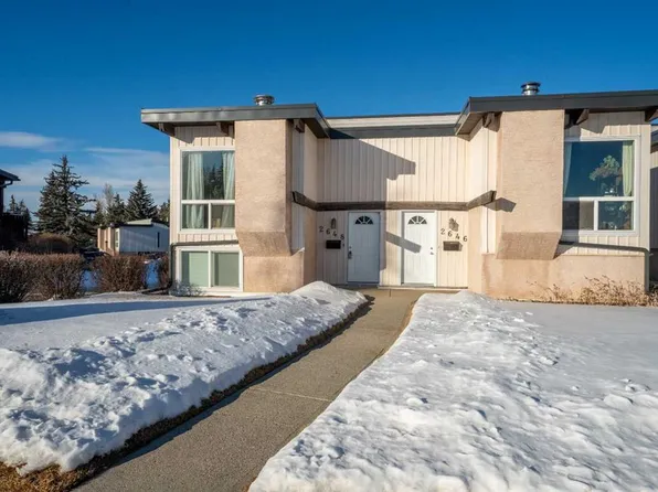 2648 S Oakmoor Dr SW, Calgary, AB T2V 4E7
