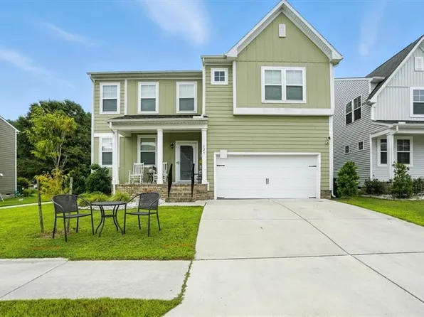 121 Meadows Landing Ln, Suffolk, VA 23434