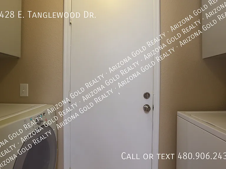 4428 E Tanglewood Dr — Photo 37