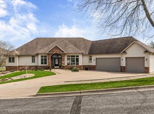 1892 Wood Run PLACE, Onalaska, WI 54650