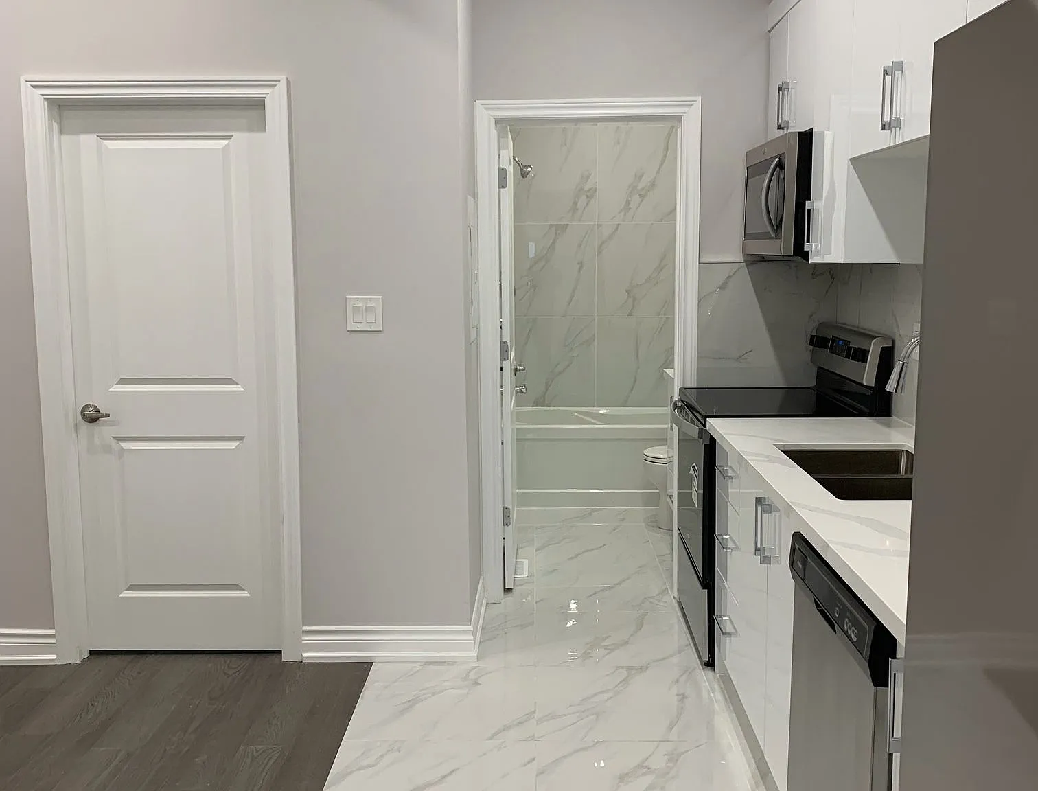 2 bed, $2,599 — Photo 4