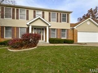 512 Bridgewater Ct, Saint Charles, MO