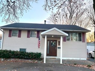 3412 S College St, Springfield, IL 62703