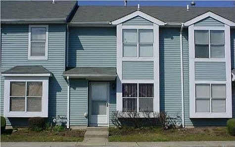 1st image of 278 Woodlake Manor Dr