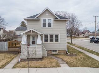 203 E McKinley St, Appleton, WI 54915
