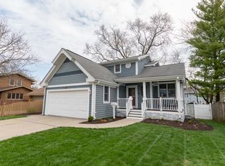 210 S Randall Rd, Aurora, IL 60506