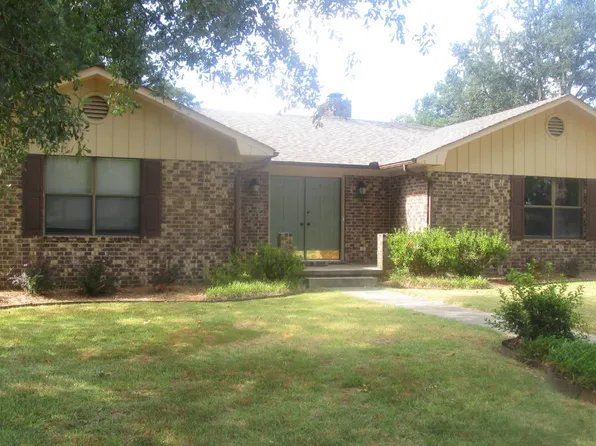 2523 Belair Dr, Magnolia, AR 71753