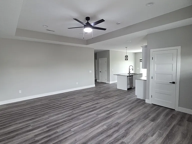 1150 Vista Ct — Photo 5