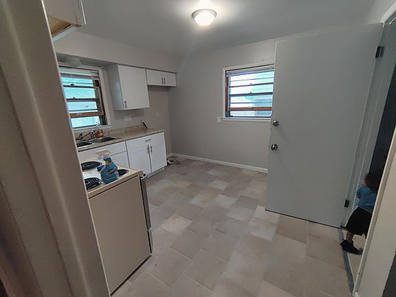 3rd image of 8302 W Grantosa Dr
