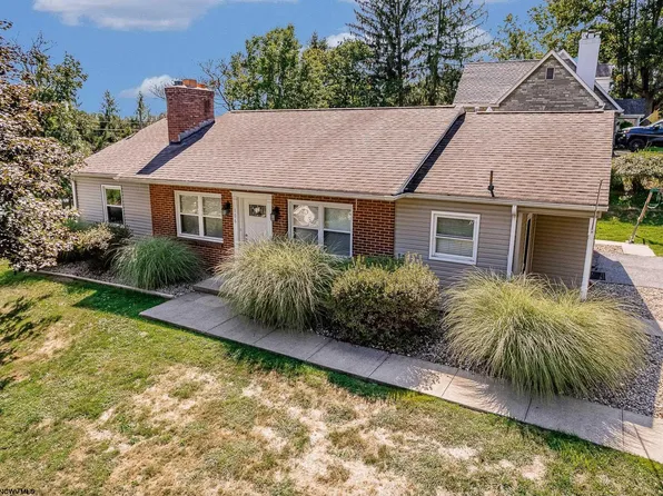 106 Warren Rd, Fairmont, WV 26554