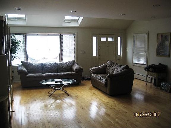 Vaulted Ceiling with Skylights!