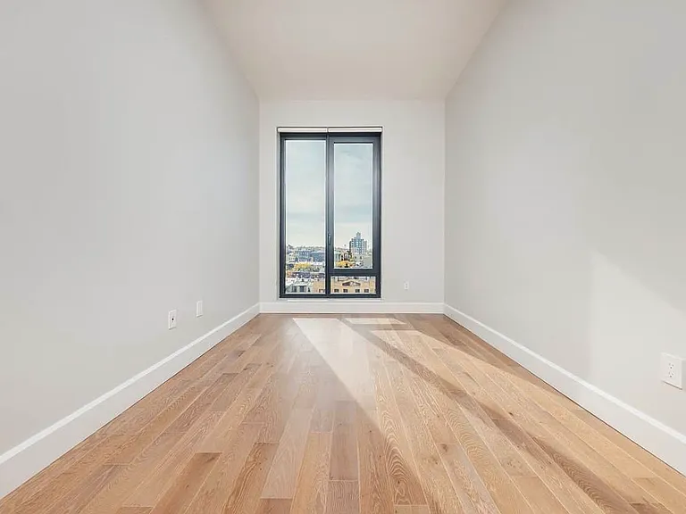 262 9th St #Penthouse 801 — Photo 10