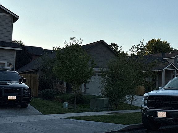 3rd image of 458 NW 30th St