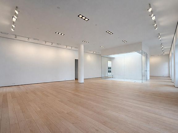 4th image of 54 Bleecker St #Penthouse