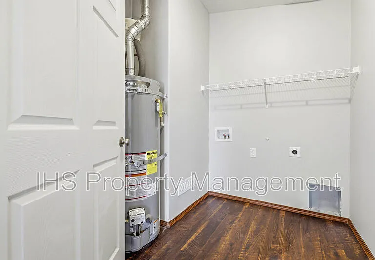 5520 Leon Ct — Photo 19