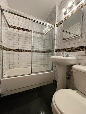 Rented by Prince Real Estate Associates LLC | media 17