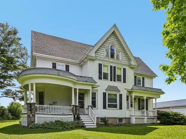 3226 Jackson DRIVE, Jackson, WI 53037