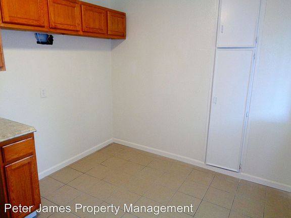 5th image of 9503 Greening Ave