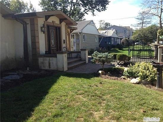 2nd image of 843 Jefferson St