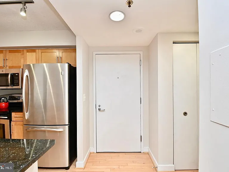 7500 Woodmont Ave #S712 — Photo 7