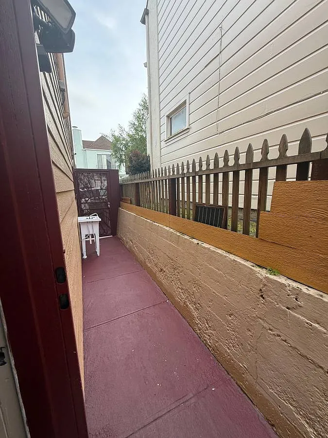 1 bed, 1222 sqft, $1,400 — Photo 3