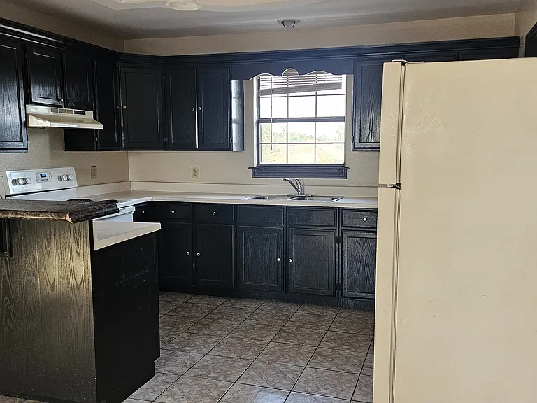 134 Alicante Dr #2 — Photo 5