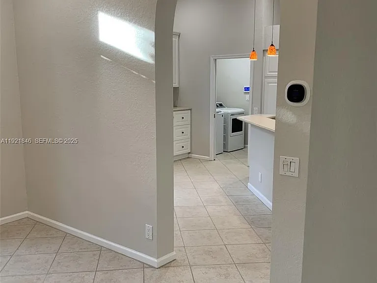 2518 Bay Pointe Ct — Photo 9