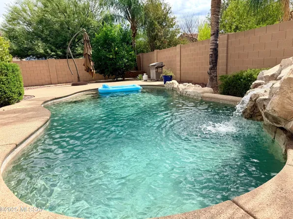 967 W Thornbush Pl, Tucson, AZ 85755