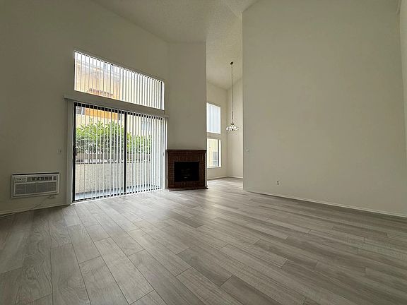 5th image of 1254 S Saltair Ave APT 203