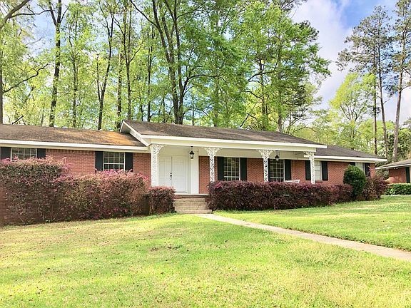 3rd image of 106 Mandalay Dr