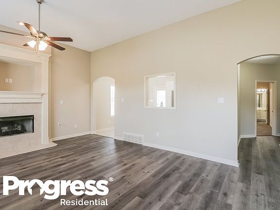 4th image of 50 Penny Ln