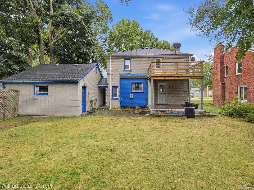 17584 Roxbury Ave, photo 22