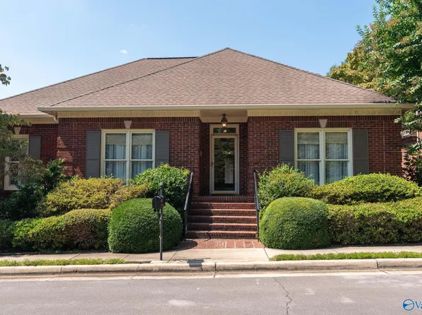 48 Saint James Sq, Huntsville, AL 35801