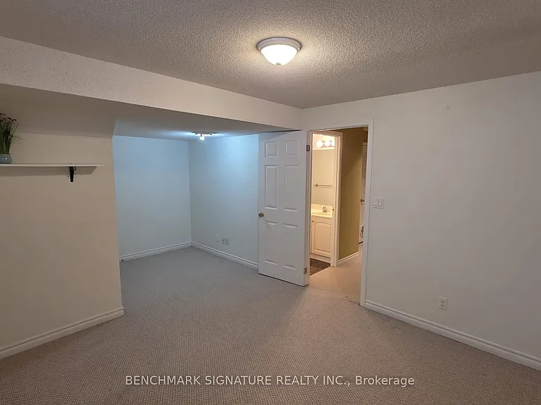 2030 Bur Oak Ave — Photo 36